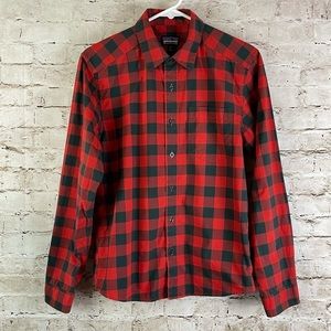 Patagonia Red and Green Plaid Casual Button Down Shirt